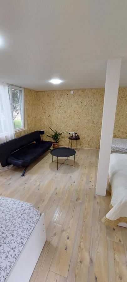 Guest House Mart Villa Martvili Bagian luar foto