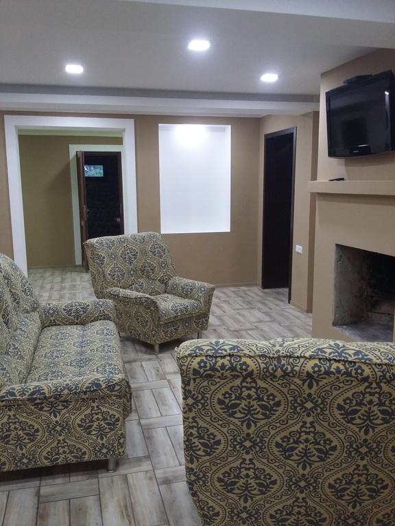Guest House Mart Villa Martvili Bagian luar foto