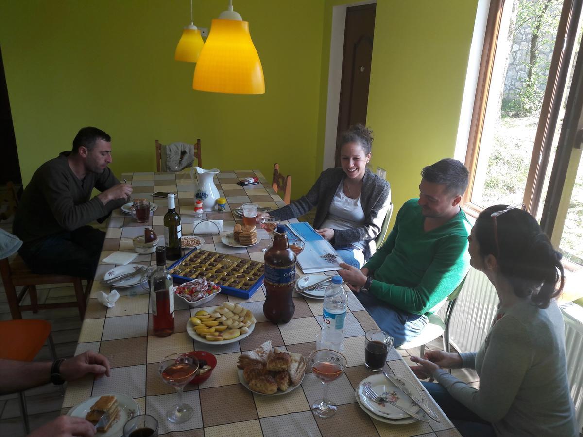 Guest House Mart Villa Martvili Bagian luar foto