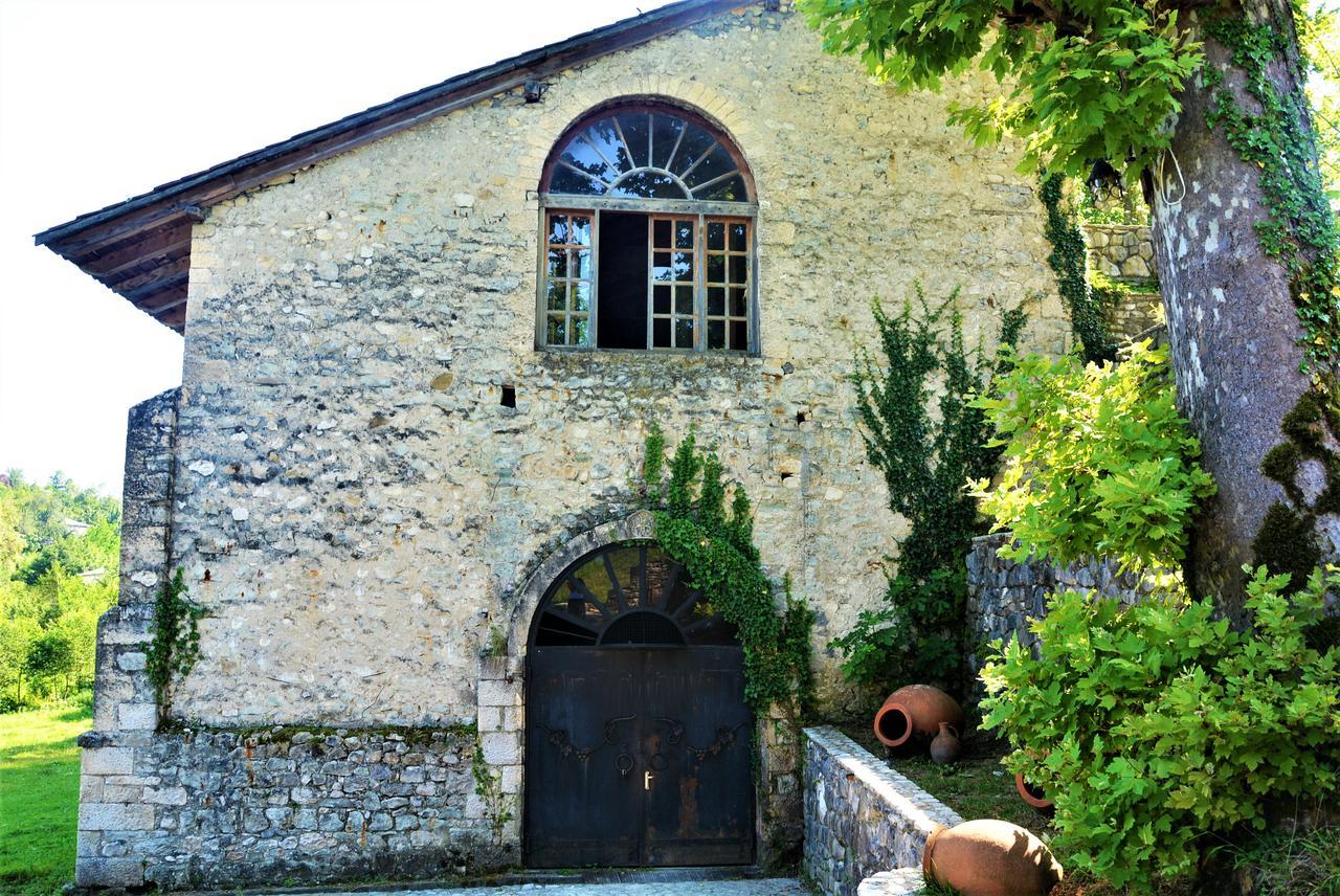 Guest House Mart Villa Martvili Bagian luar foto