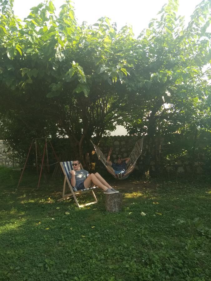 Guest House Mart Villa Martvili Bagian luar foto